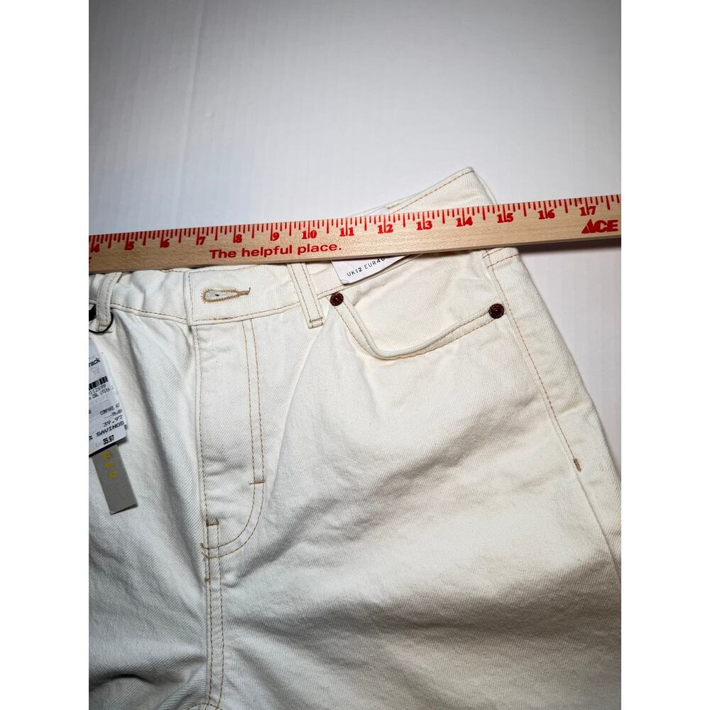 Topshop Mom jeans in white denim with a high-rise fit. - Picture 7 of 8